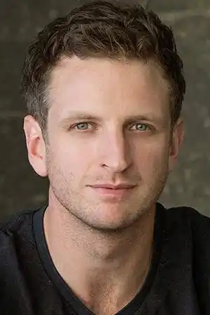 Aaron Glenane fotoğrafı