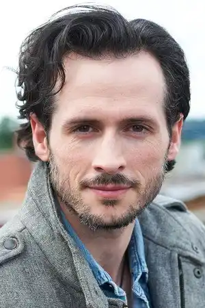 Aaron McDaniel fotoğrafı