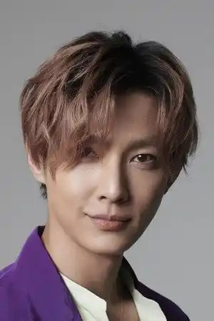 Aaron Yan fotoğrafı