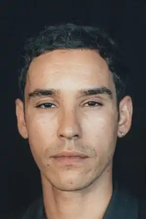 Adam Bessa fotoğrafı