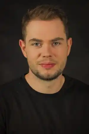 Adam Gradowski fotoğrafı