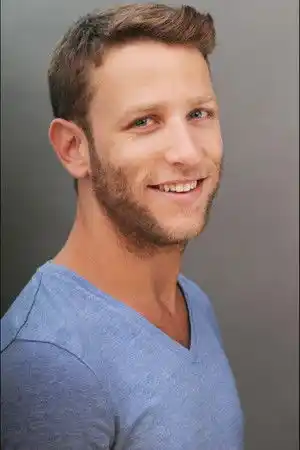 Adam Hirsch fotoğrafı