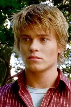 Adam Tuominen fotoğrafı