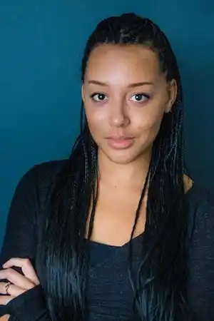 Adelle Leonce fotoğrafı