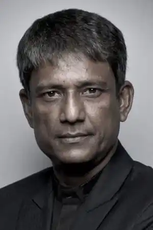Adil Hussain fotoğrafı