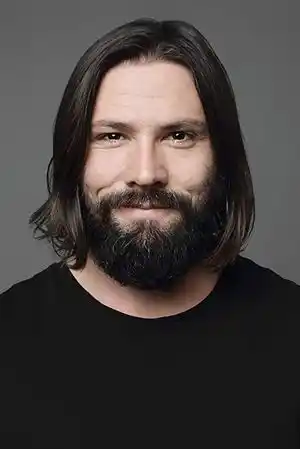 Adrian Collins fotoğrafı