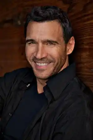 Adrian Paul fotoğrafı