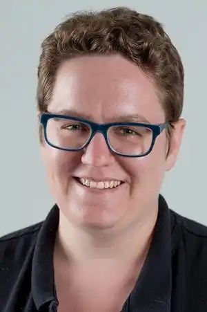 Adrienne Shaw fotoğrafı