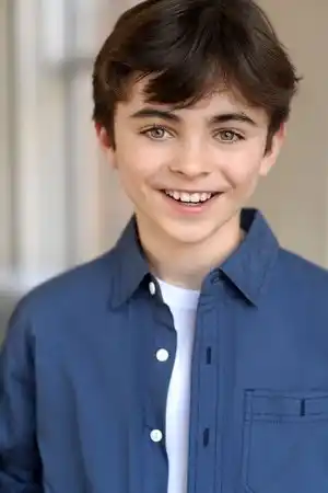 Aidan Pierce Brennan fotoğrafı