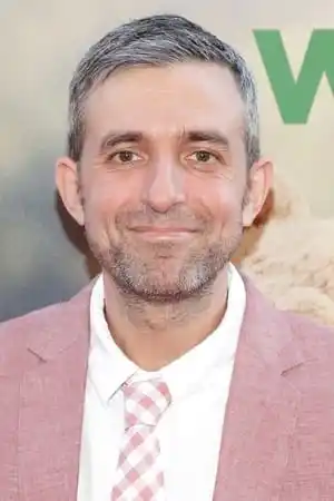 Alec Sulkin fotoğrafı