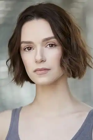 Alex Essoe fotoğrafı