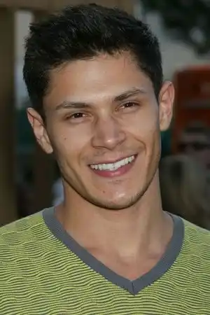 Alex Meraz fotoğrafı