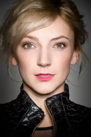 Alexandra Borbély fotoğrafı
