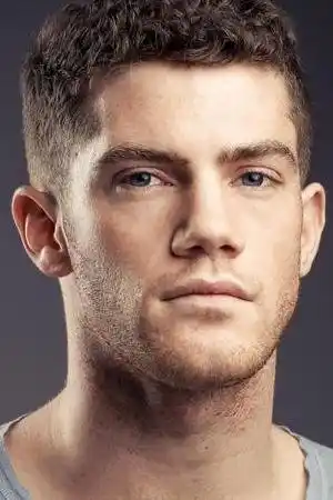 Alistair Brammer fotoğrafı