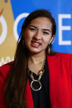 Alondra Toledo fotoğrafı