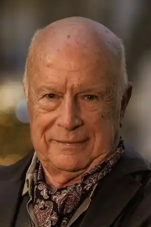 Alp Öyken fotoğrafı