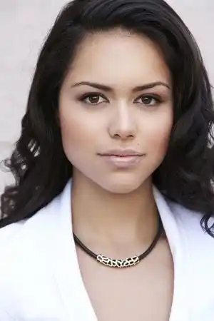 Alyssa Diaz fotoğrafı