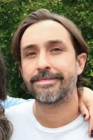 Andrew Zuchero fotoğrafı