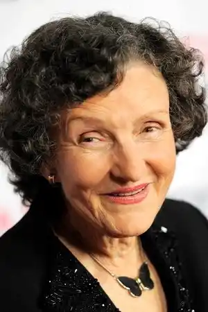 Angela McEwan fotoğrafı