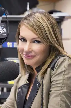 Angie Martinez fotoğrafı