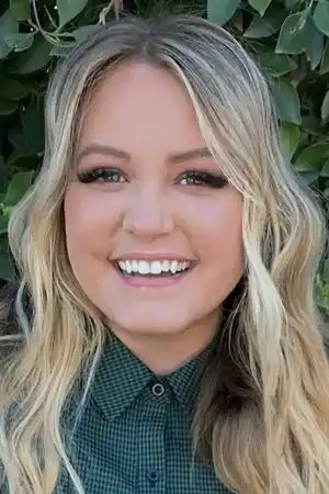Anna Todd fotoğrafı