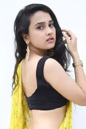 Anushka Kaushik fotoğrafı