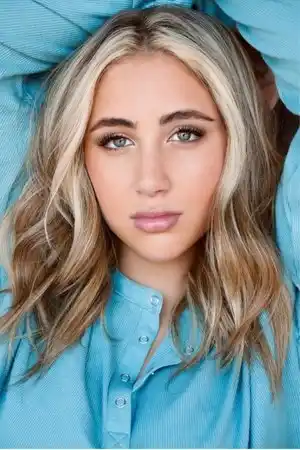 Ava Kolker fotoğrafı
