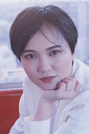 Aya Takaha fotoğrafı