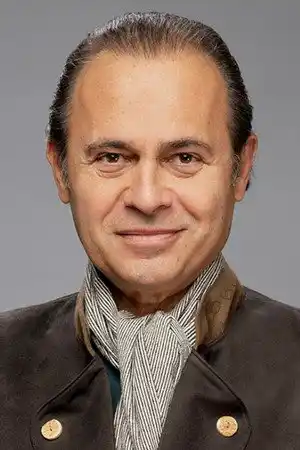 Ayhan Sicimoğlu fotoğrafı