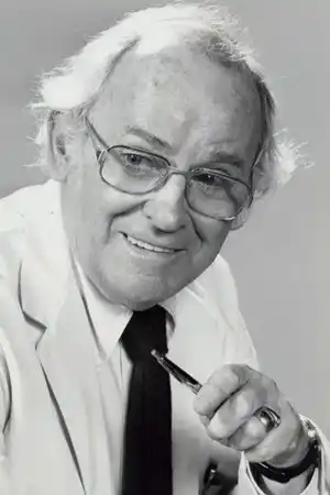 Barnard Hughes fotoğrafı