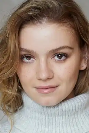 Bella DeLong fotoğrafı