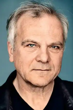 Bernhard Schütz fotoğrafı