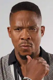 Bongile Mantsai fotoğrafı