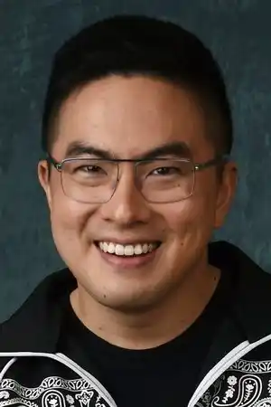 Bowen Yang fotoğrafı