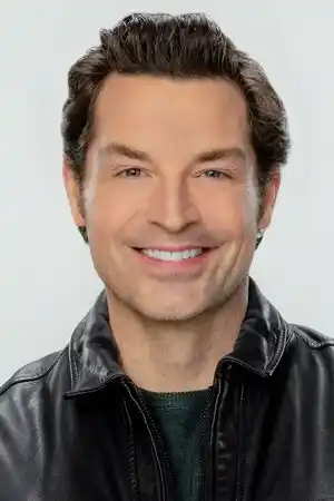 Brennan Elliott fotoğrafı