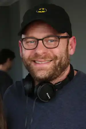 Brett Pierce fotoğrafı