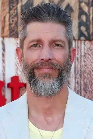 Brian Andrew Mendoza fotoğrafı