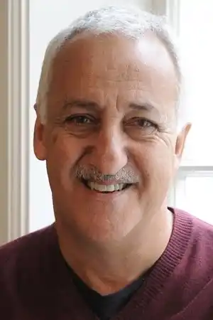 Brian George fotoğrafı