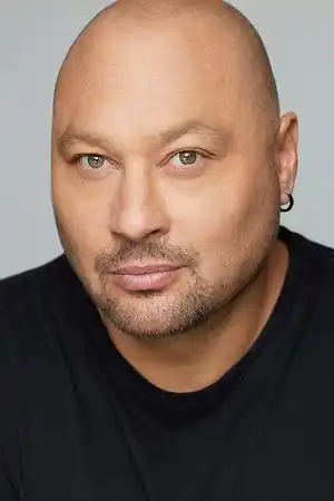 Bruce Del Castillo fotoğrafı