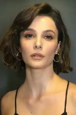 Büşra Develi fotoğrafı