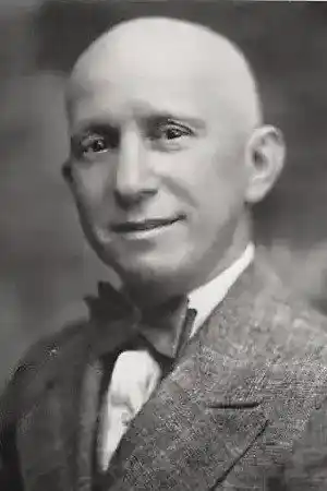 Buster Brodie fotoğrafı