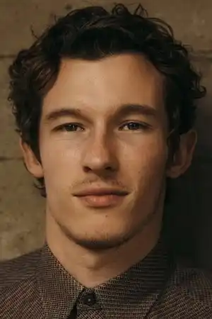 Callum Turner fotoğrafı