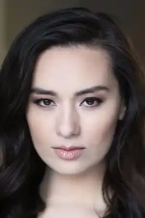 Cara Gee fotoğrafı
