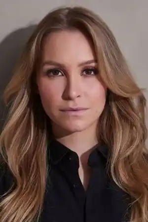 Carla Diaz fotoğrafı