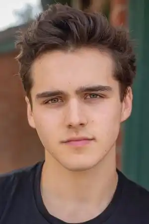 Charlie Gillespie fotoğrafı