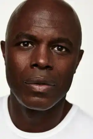 Chris Obi fotoğrafı