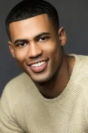Chris Tavarez fotoğrafı