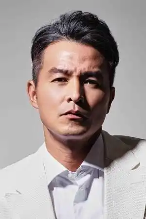 Christopher Lee Ming-Shun fotoğrafı