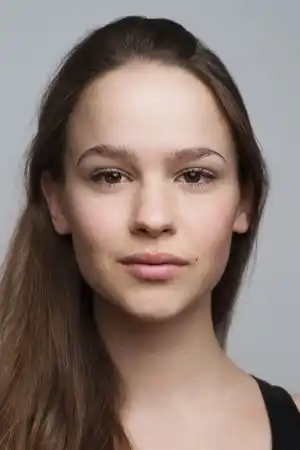 Clara Rugaard fotoğrafı