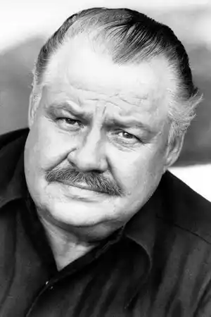 Clifton James fotoğrafı